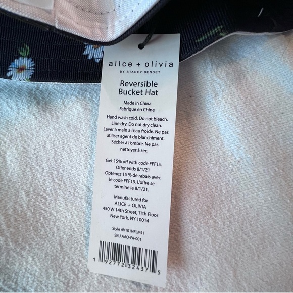 Alice + Olivia Reversible Daisy Floral Beach Sun Bucket Hat OS, NWT - Picture 6 of 6